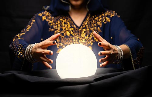 The classic among the methods of fortune telling is the tried and tested crystal ball.