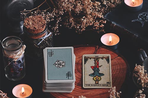 The online tarot reading for your questions about love!