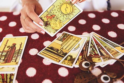 Tarot.co.uk and your online tarot reading for your love life!