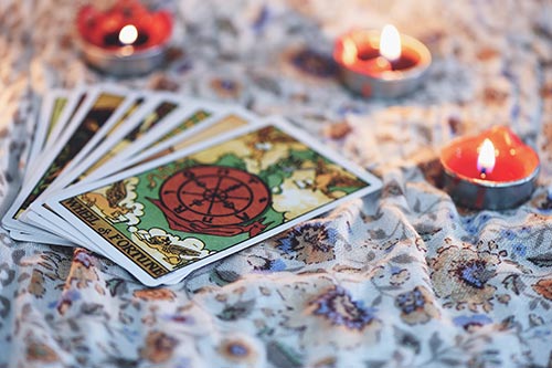 Online tarot to analyze your everyday work and personal professional life!