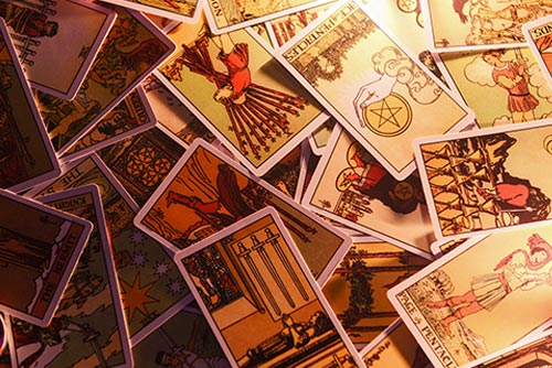 Discover the traditional Celtic Cross or other tarot readings at tarot.co.uk